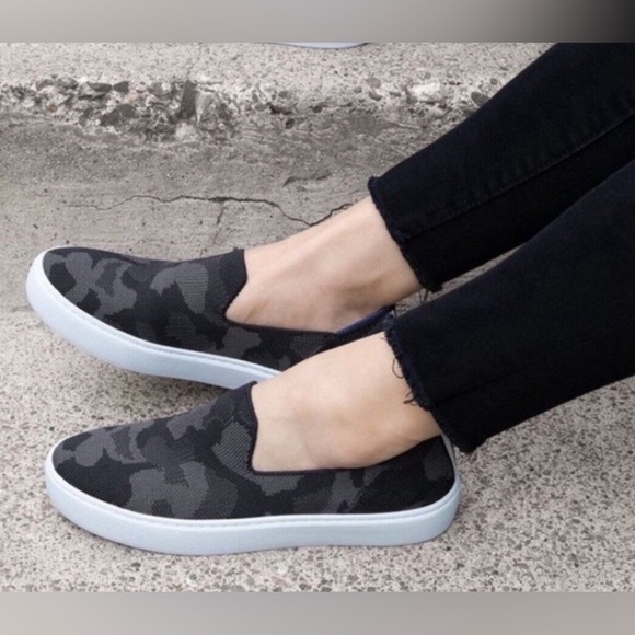 Rothy’s Black Camo Slip-On Sneakers black and grey size women’s 8.5 - Picture 1 of 15